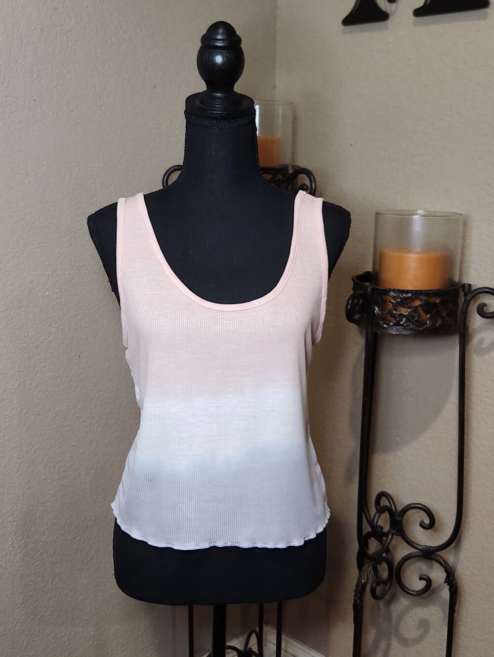 Maronie/Anthro Pink White Blue Ombre Scoop Neck Ribbed Tank Top NWOT Size L
